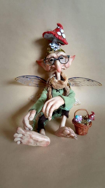 Mushroom Collector Faerie 