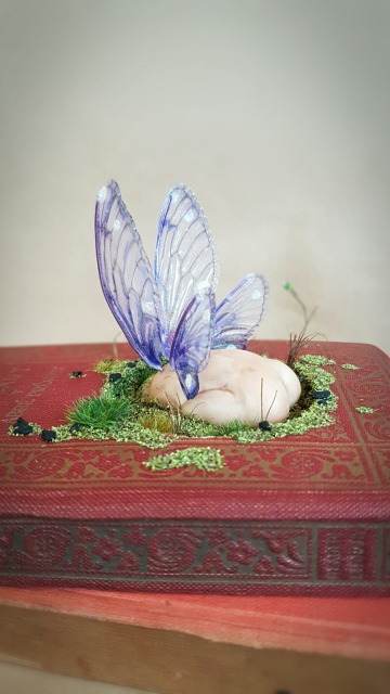 'Faerie Bottom Book' Sculpture
